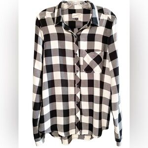 Universal Thread Womens Checkered Long Sleeve Black Cream Top M